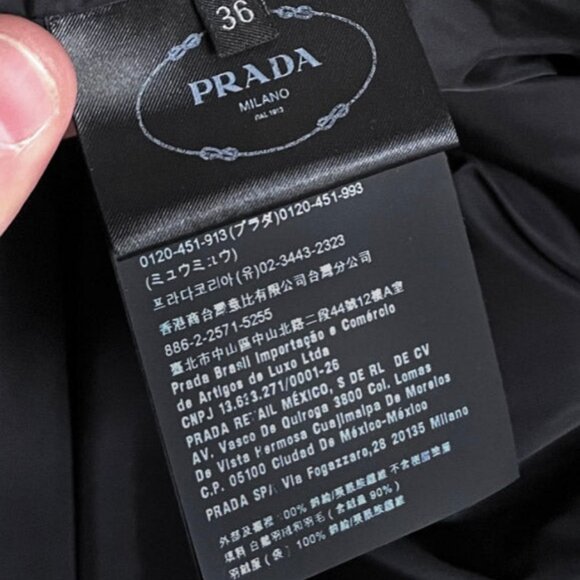 Prada 2019 Black Re-Nylon Belted Down Jacket - Picture 9 of 12